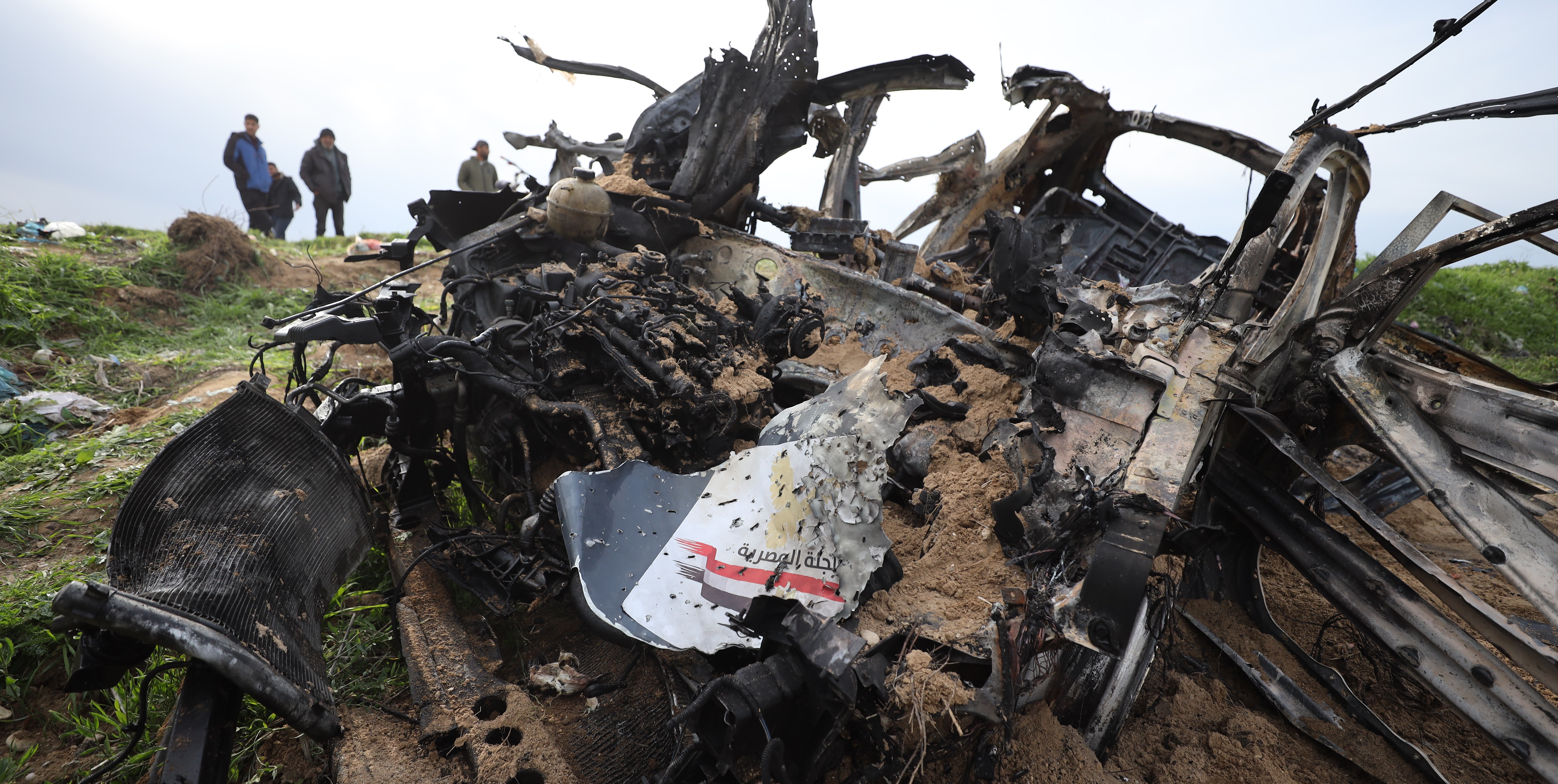 ندين جريمة اغتيال الصحفيين المرافقين للجنة الإغاثة المصرية فى غزة