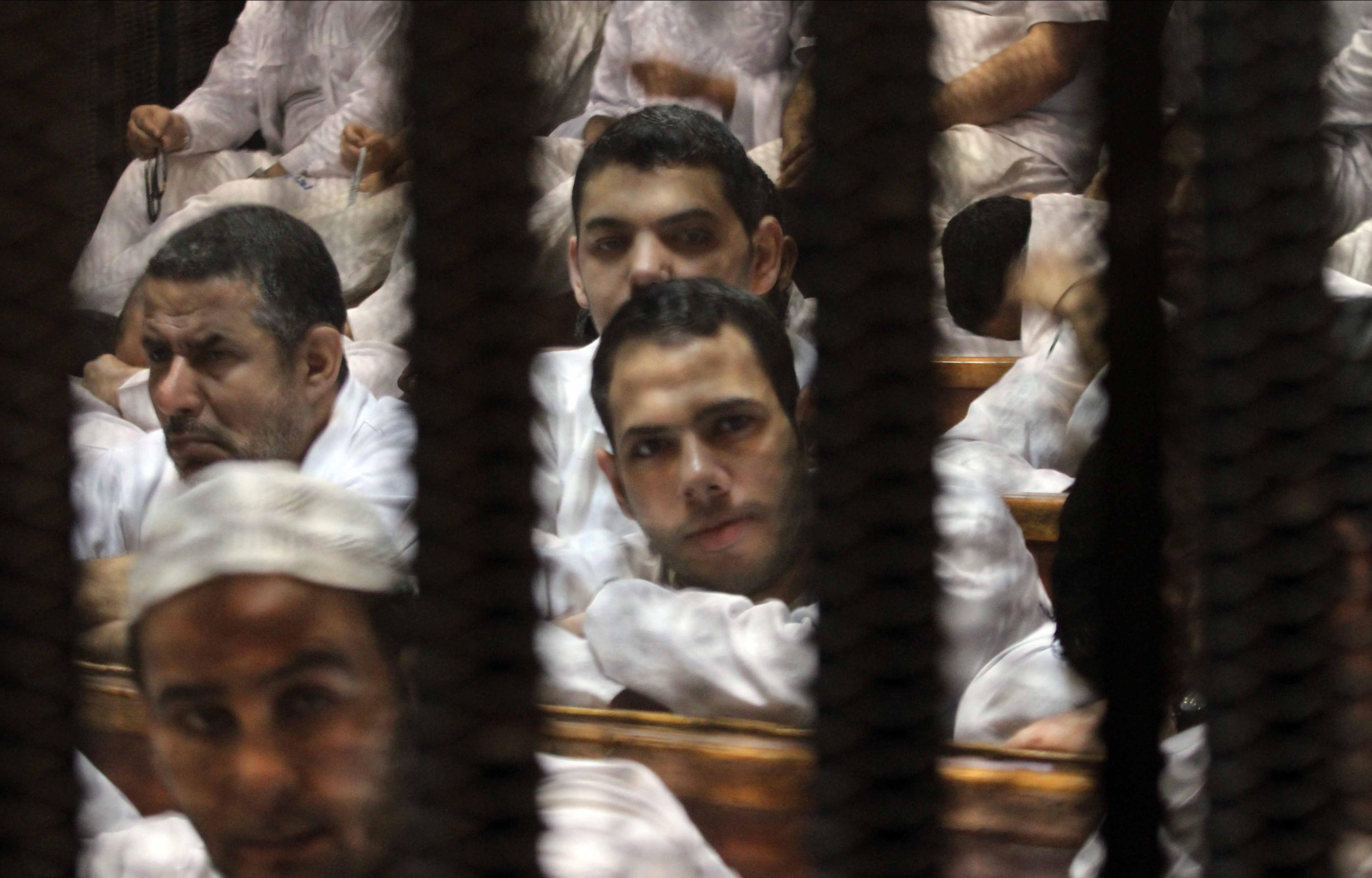 الإخوان المسلمون يدينون الانتهاكات بحق المعتقلين ويطالبون بتقصي الحقائق