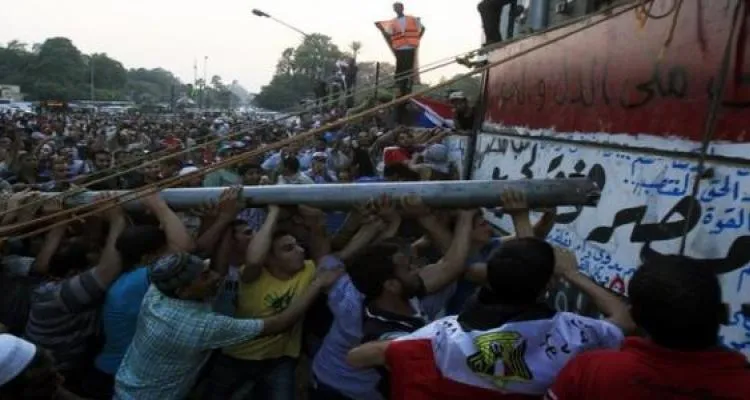 Muslim Brotherhood Condemns Friday Violence, Blames Gov't and SCAF