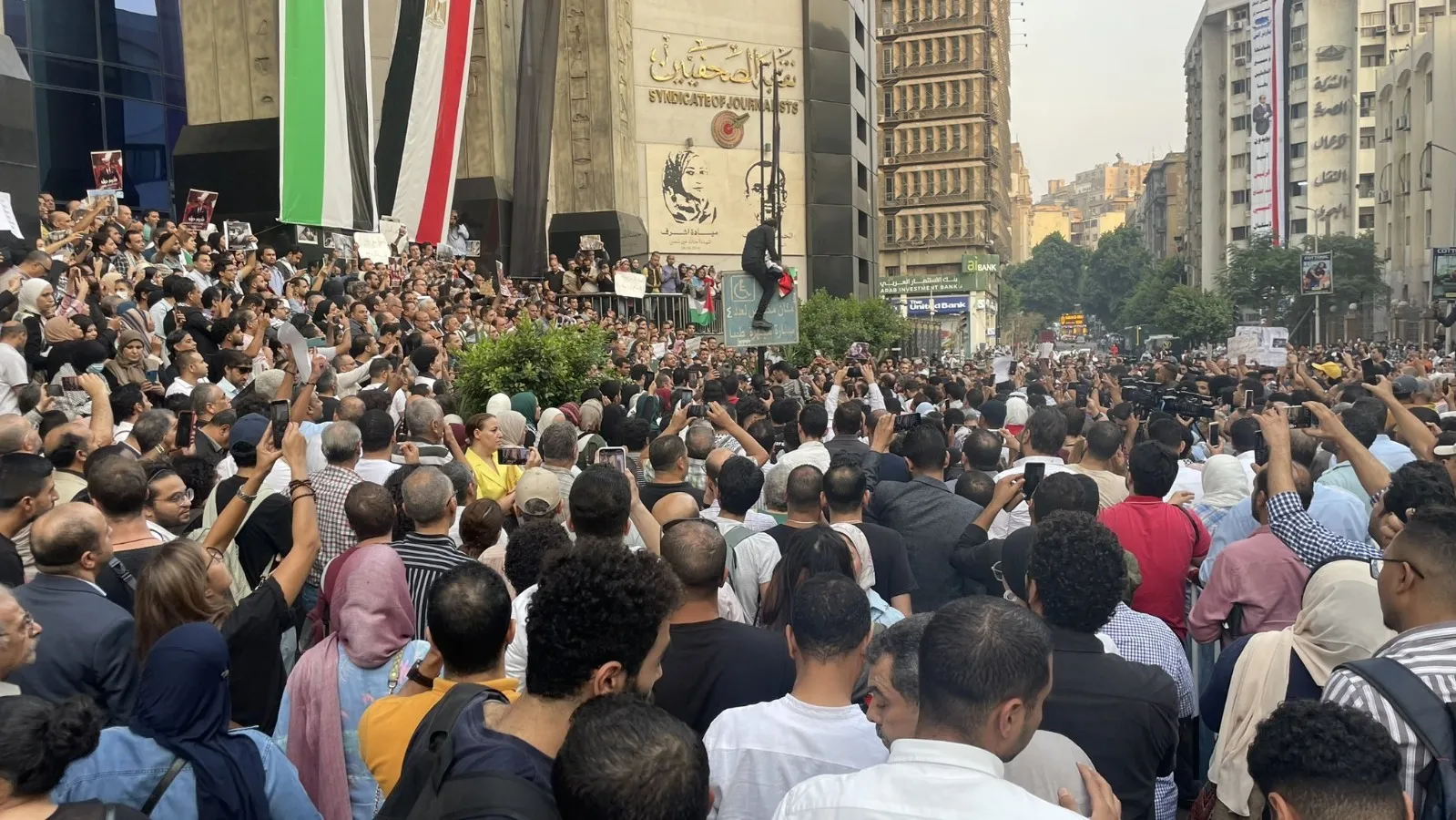 تصريح صحفي بخصوص المظاهرات و الحراك الشعبي