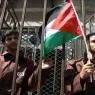 في يوم الأسير ندعم المطالبة بتحرير كل الأسرى الفلسطينيين