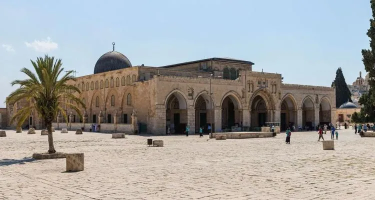 MB: Closing Al Aqsa Mosque Is a Crime..  We Call for a Popular Campaign to End the Siege