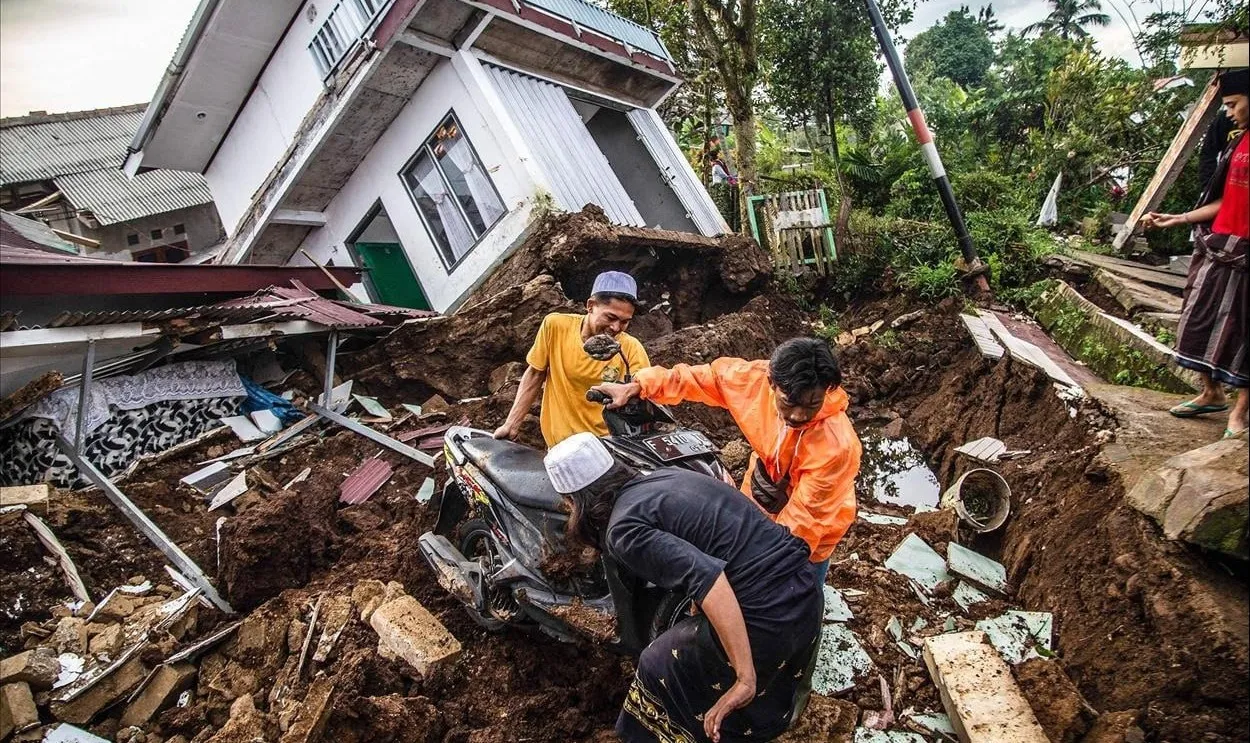 جماعة الإخوان المسلمون تعزي في ضحايا زلزال إندونيسيا