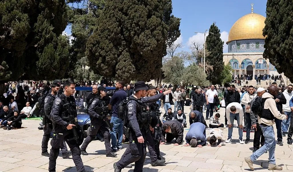 ندين الصمت على دعوات اقتحام الأقصى ونطالب بالتصدي لمحاولات تدنيسه وتغيير هويته